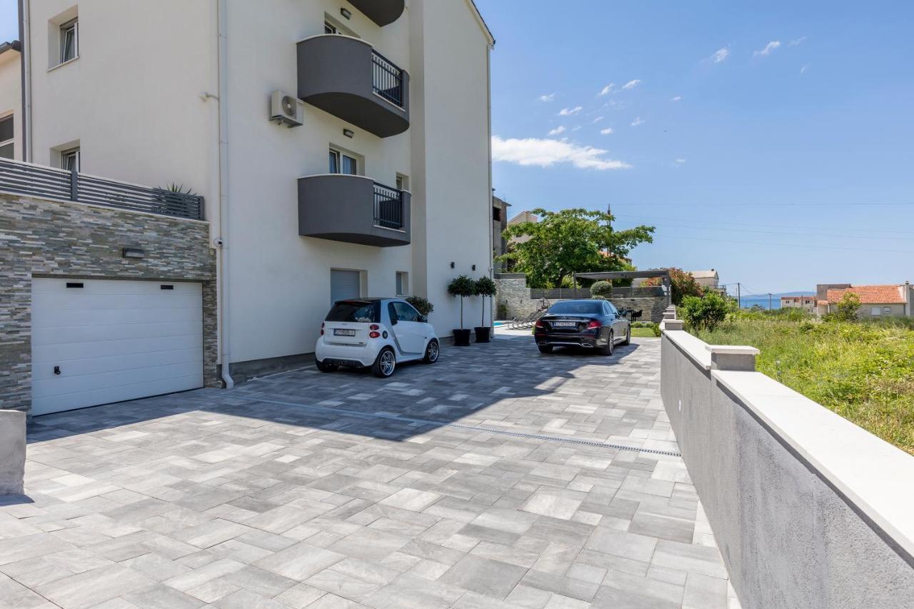Villa D&D Excelsior Podstrana Exterior photo